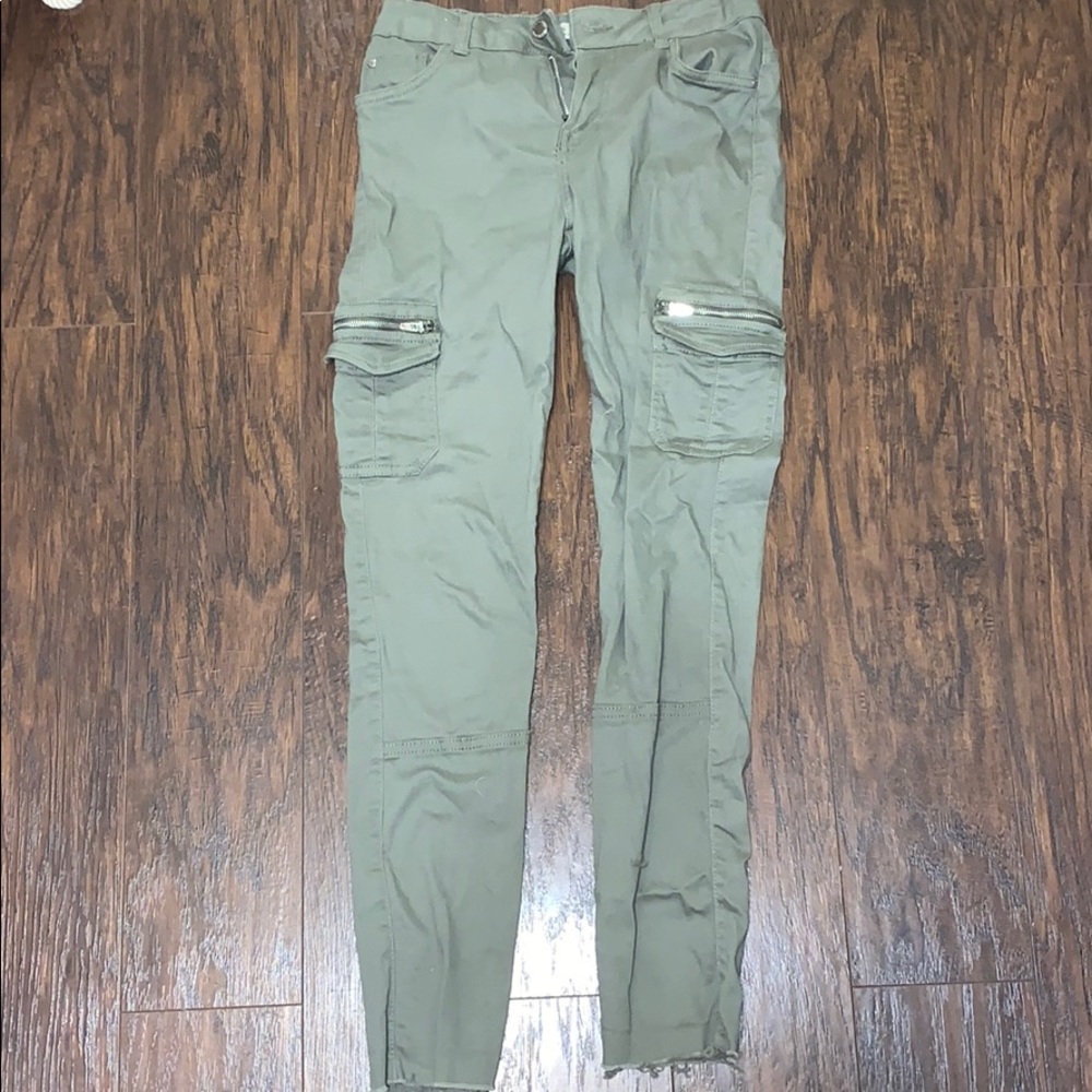 Green cargo pants